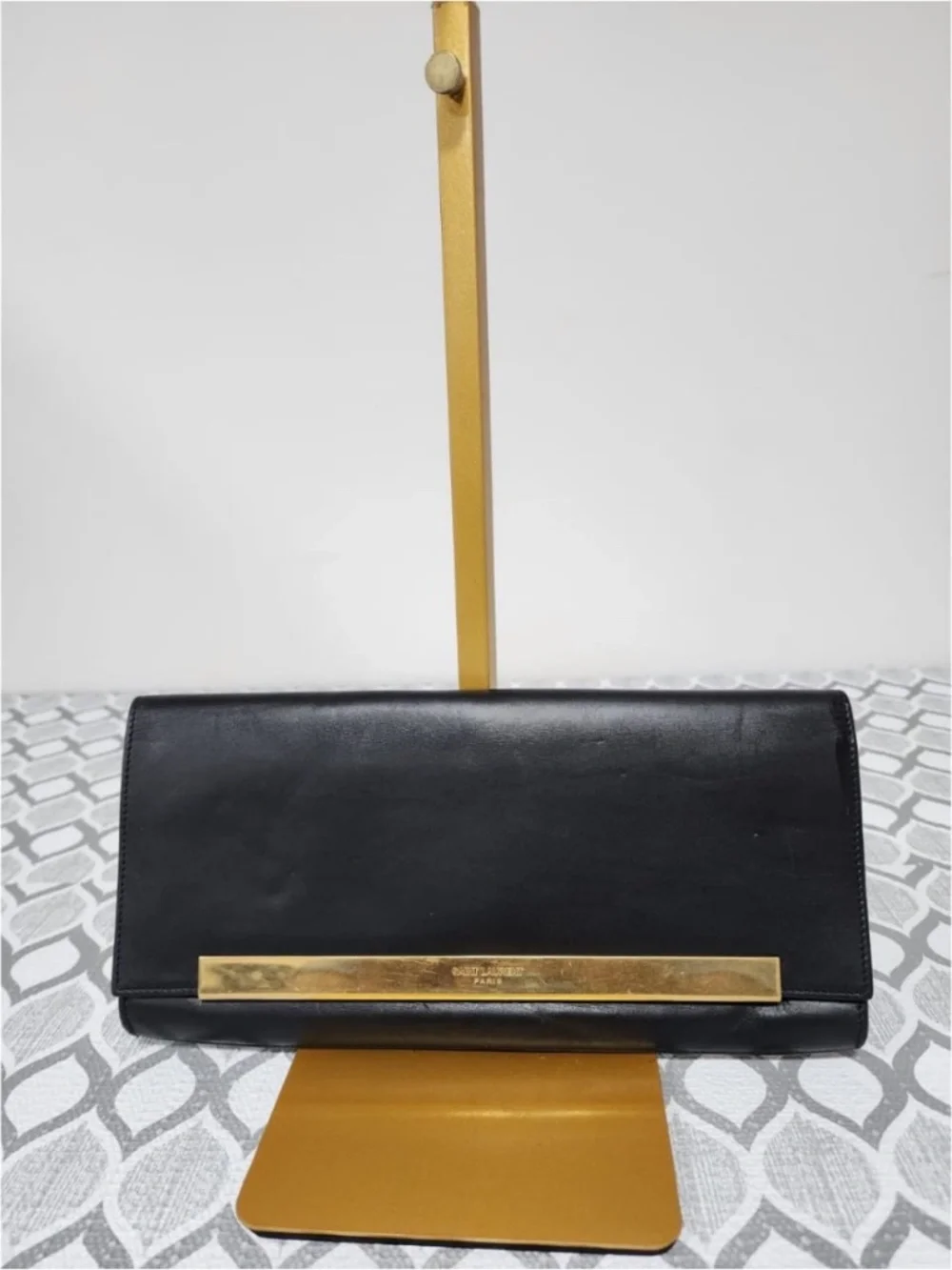 Authentic YVES SAINT LAURENT Smooth Calfskin Leather Lutetia Flap Clutch Bag Bla - Picture 10 of 12